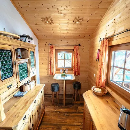 Rustic Hut Salzburg Near Slopes, Cleaning Included Holiday home