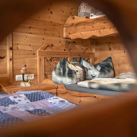 Rustic Hut Salzburg Near Slopes, Cleaning Included Holiday home *