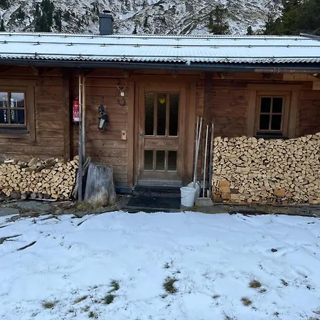 Holiday home Rustic Hut Salzburg Near Slopes, Cleaning Included *